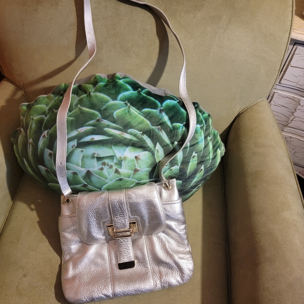 Liz Claiborne leather purse 12×12
